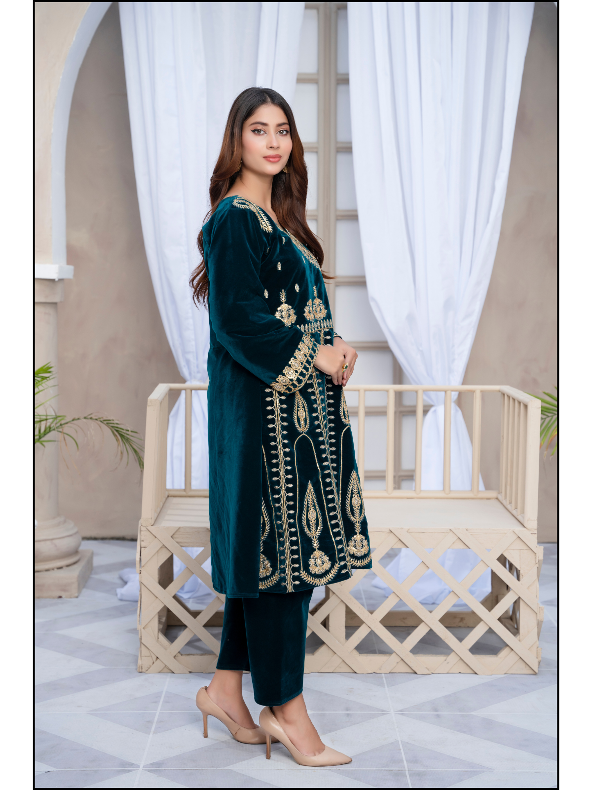 Valour Elegance