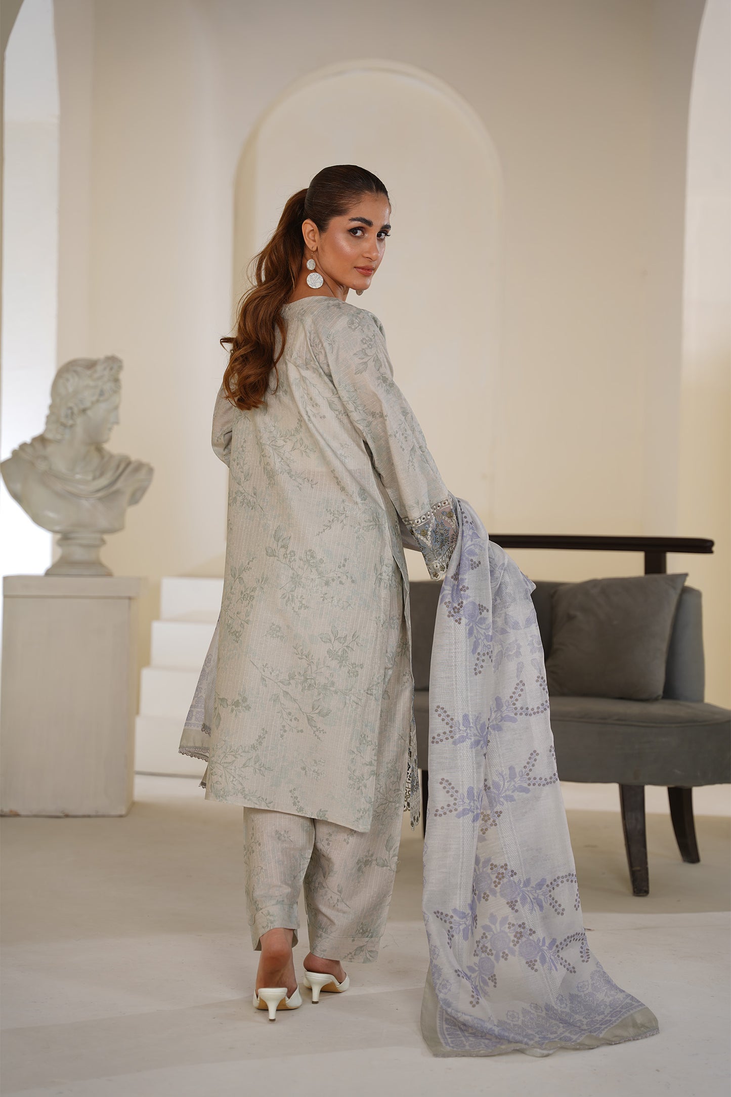 Silver Grace - Premium Lawn 3‑Piece