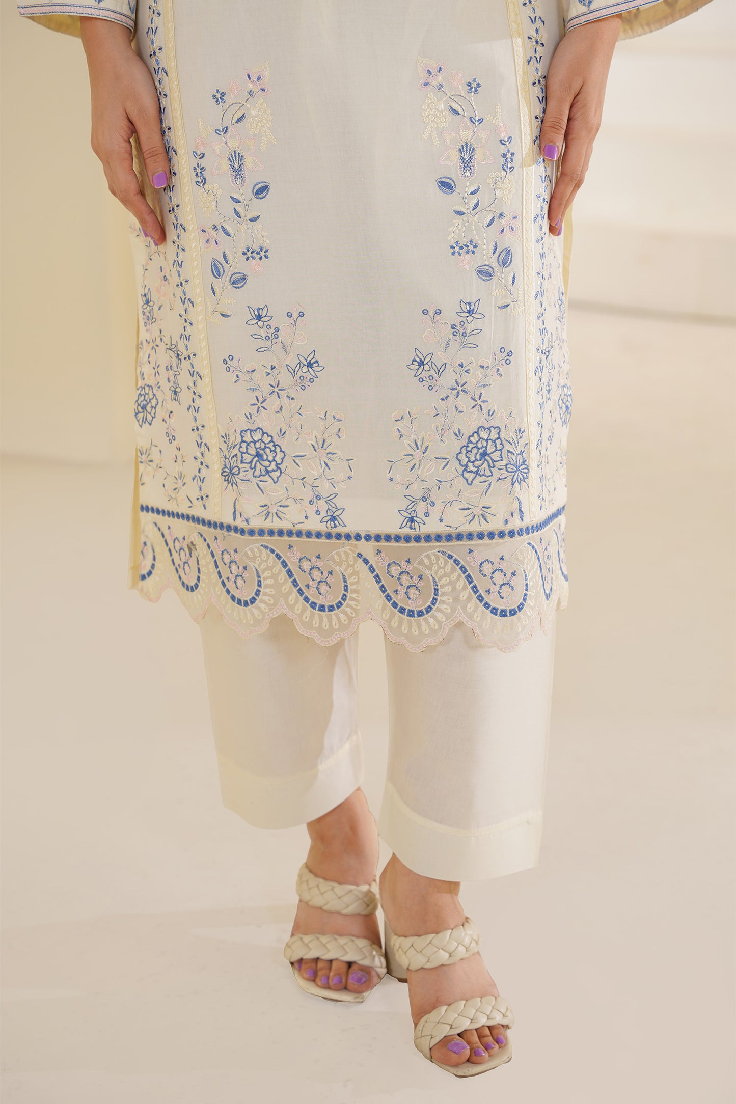 Layaan – 3‑Piece Serene Bloom