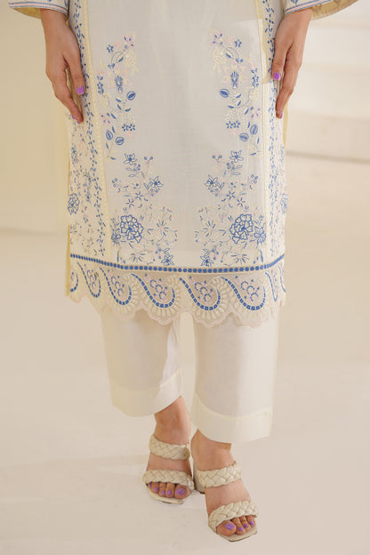 Layaan – 3‑Piece Serene Bloom