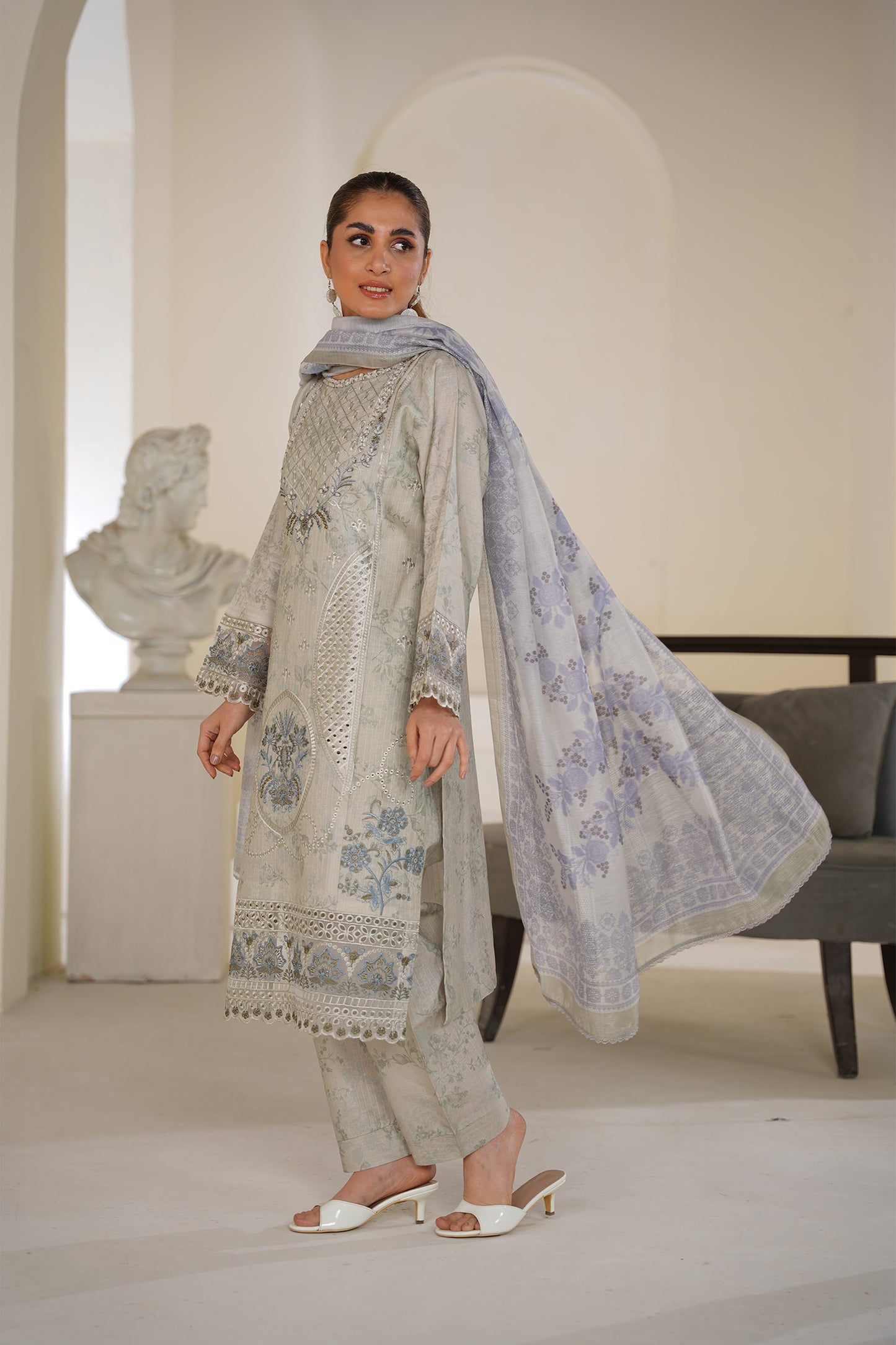 Silver Grace - Premium Lawn 3‑Piece