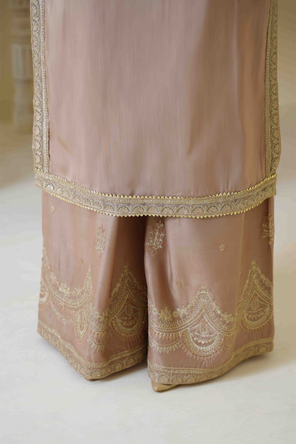 Mahveen 3Pc – Timeless Elegance