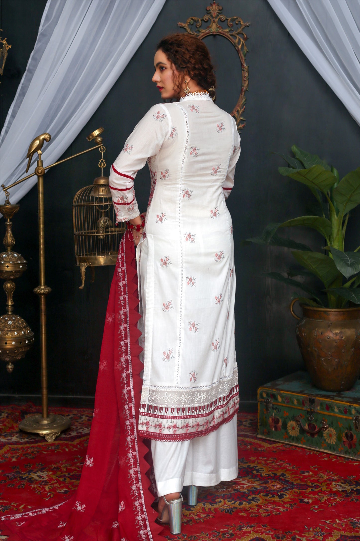 Crimson – Embroidered Lawn 3 Piece